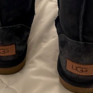 Sweet UGG boots size 8 navy blue